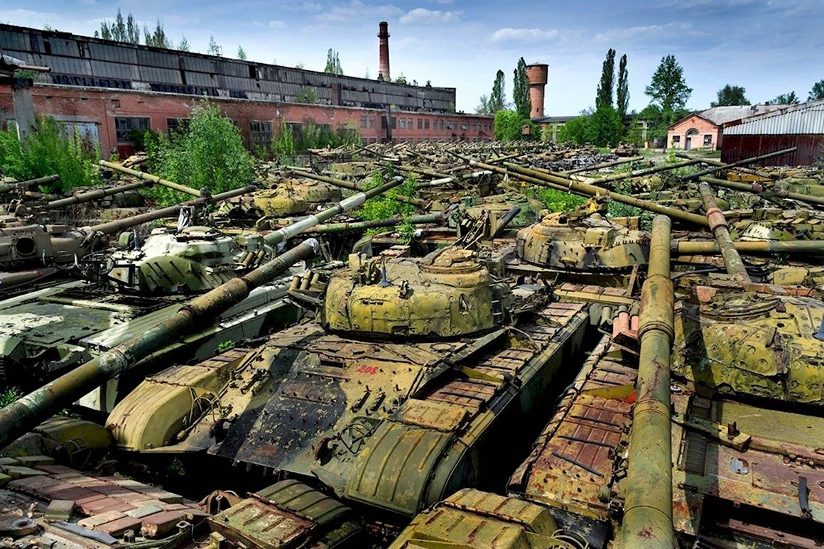 Кладбище танков т-72