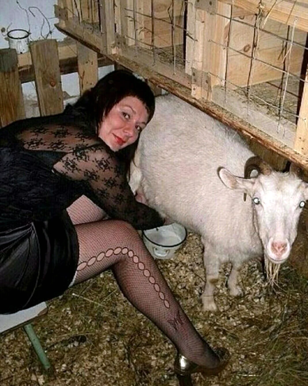 Колхозная женщина