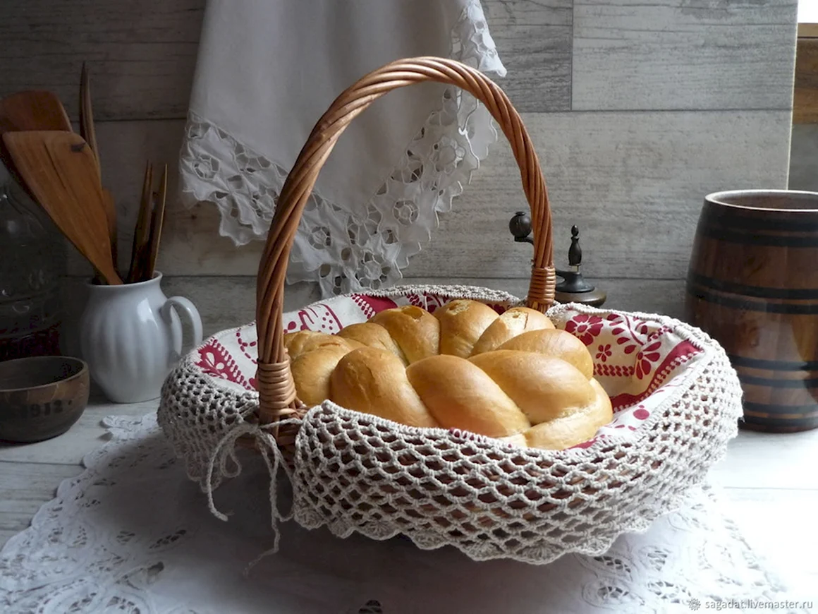 Корзинка с пирожками
