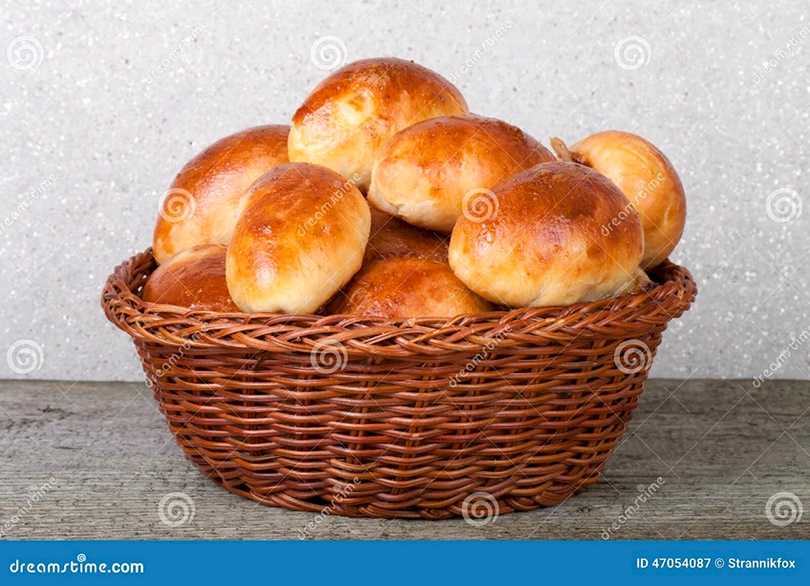 Корзинка с пирожками