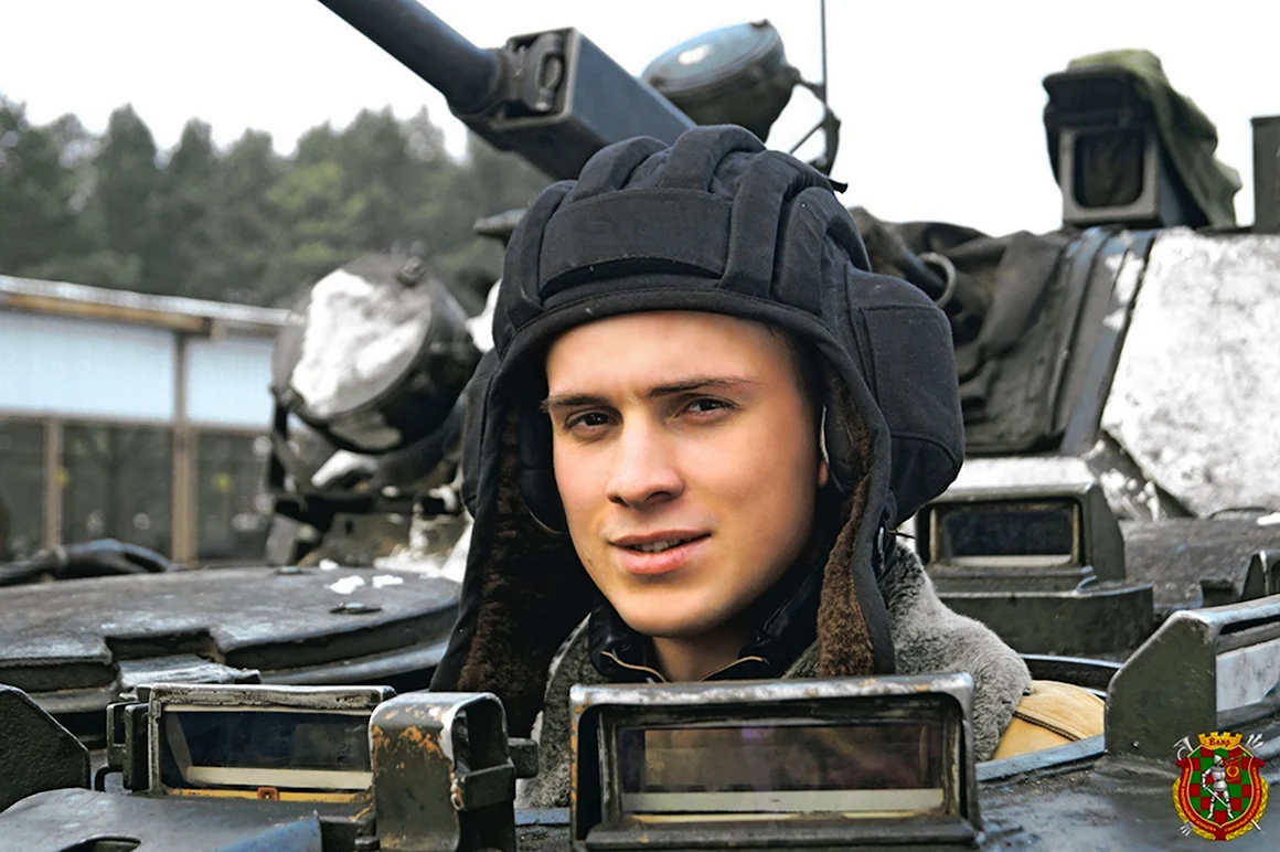 Кожухарь Сергей танкист