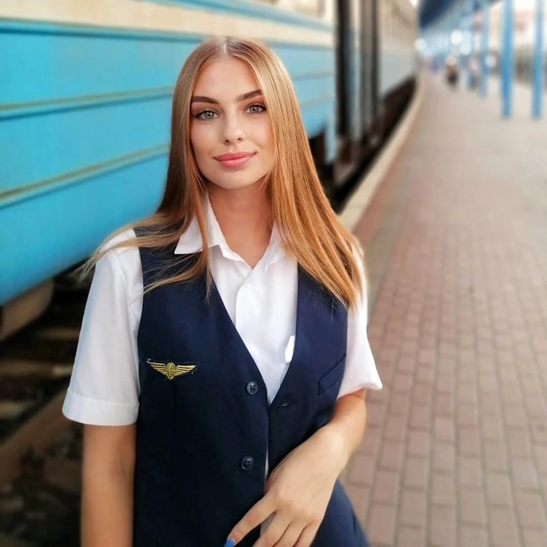 Красивые проводницы
