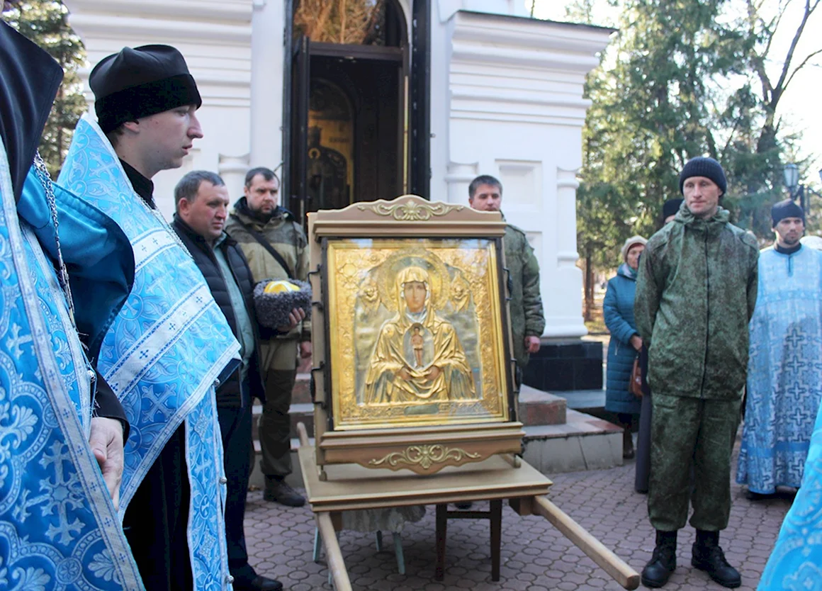 Крестный ход на праздник Албазинской иконы Божьей матери