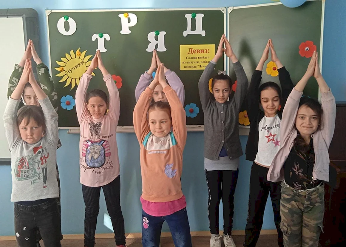 Лагерь в школе