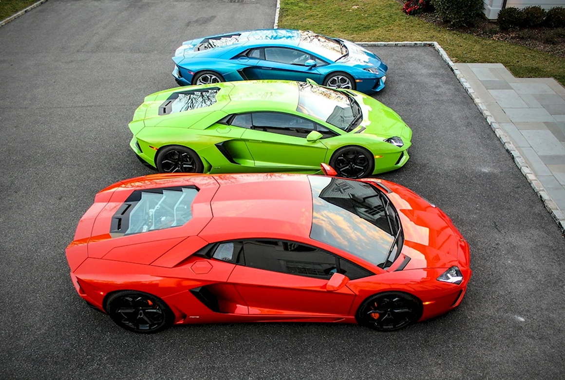 Lamborghini Aventador lp700-4 красный