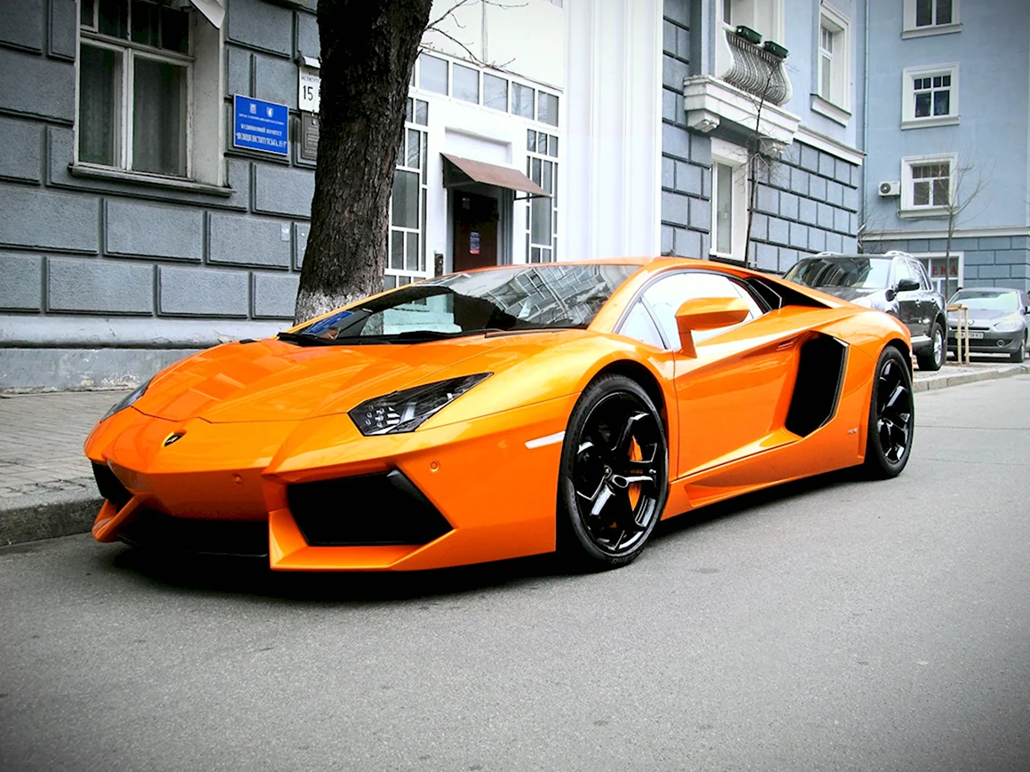 Lamborghini Aventador lp700-4 оранжевый