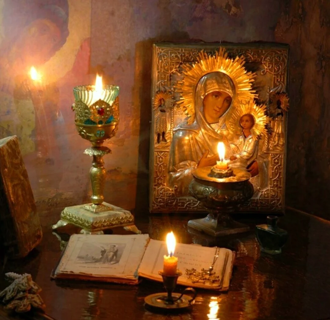 Лампадка у иконы
