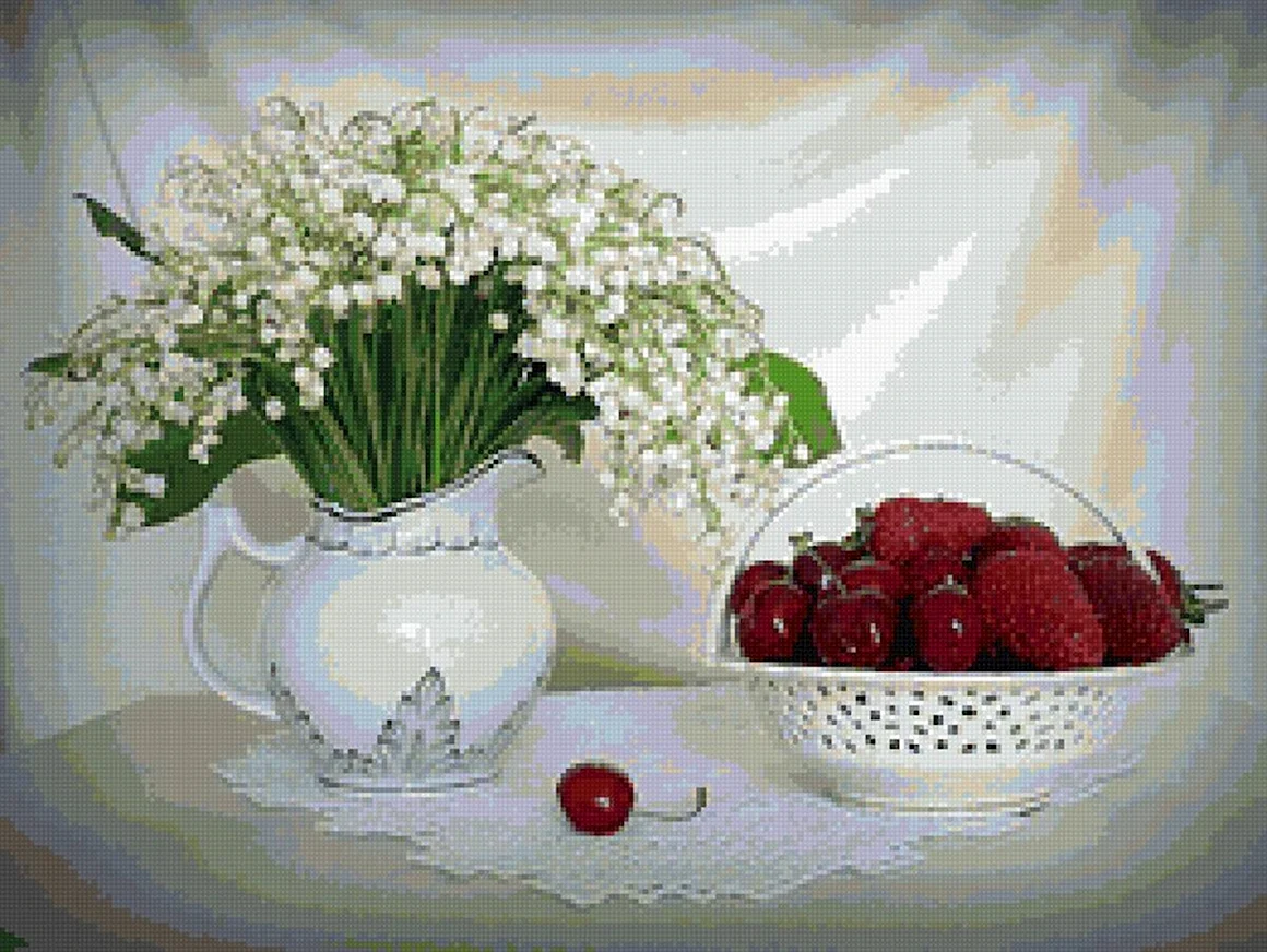 Ландыши и клубника