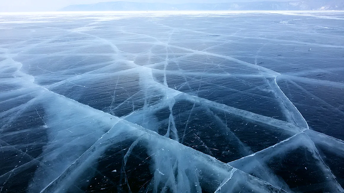 Лед Байкала