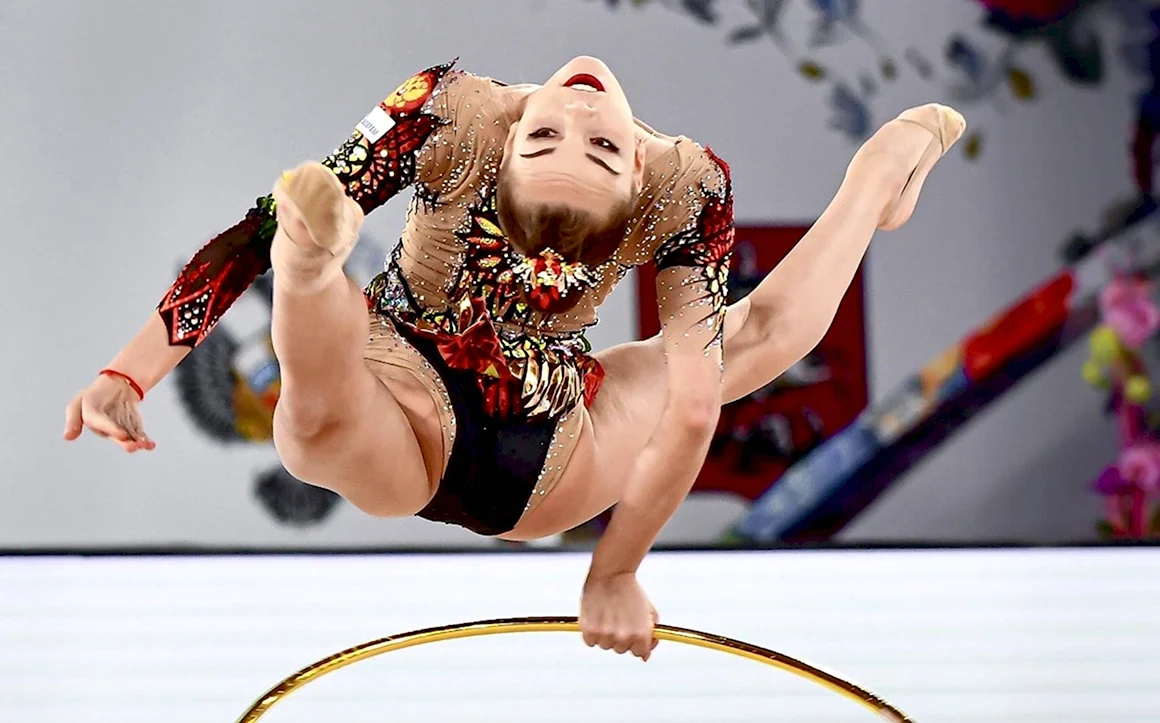 Левша Дина