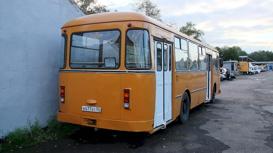 ЛИАЗ 677