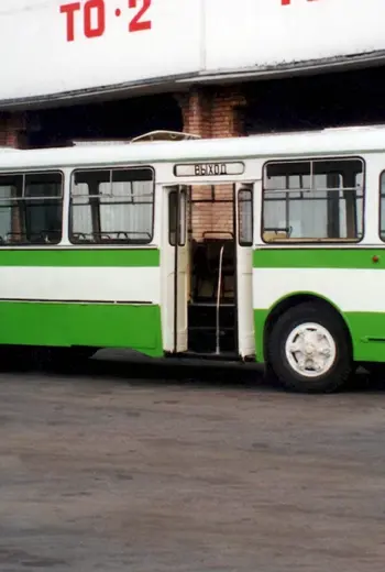 ЛИАЗ-677 автобус
