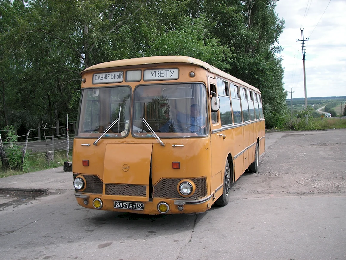 ЛИАЗ-677 автобус