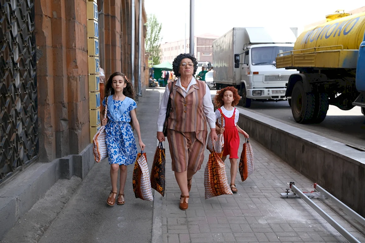 Манюня сериал