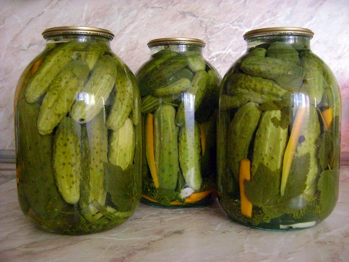 Маринованные огурцы 1л Памир