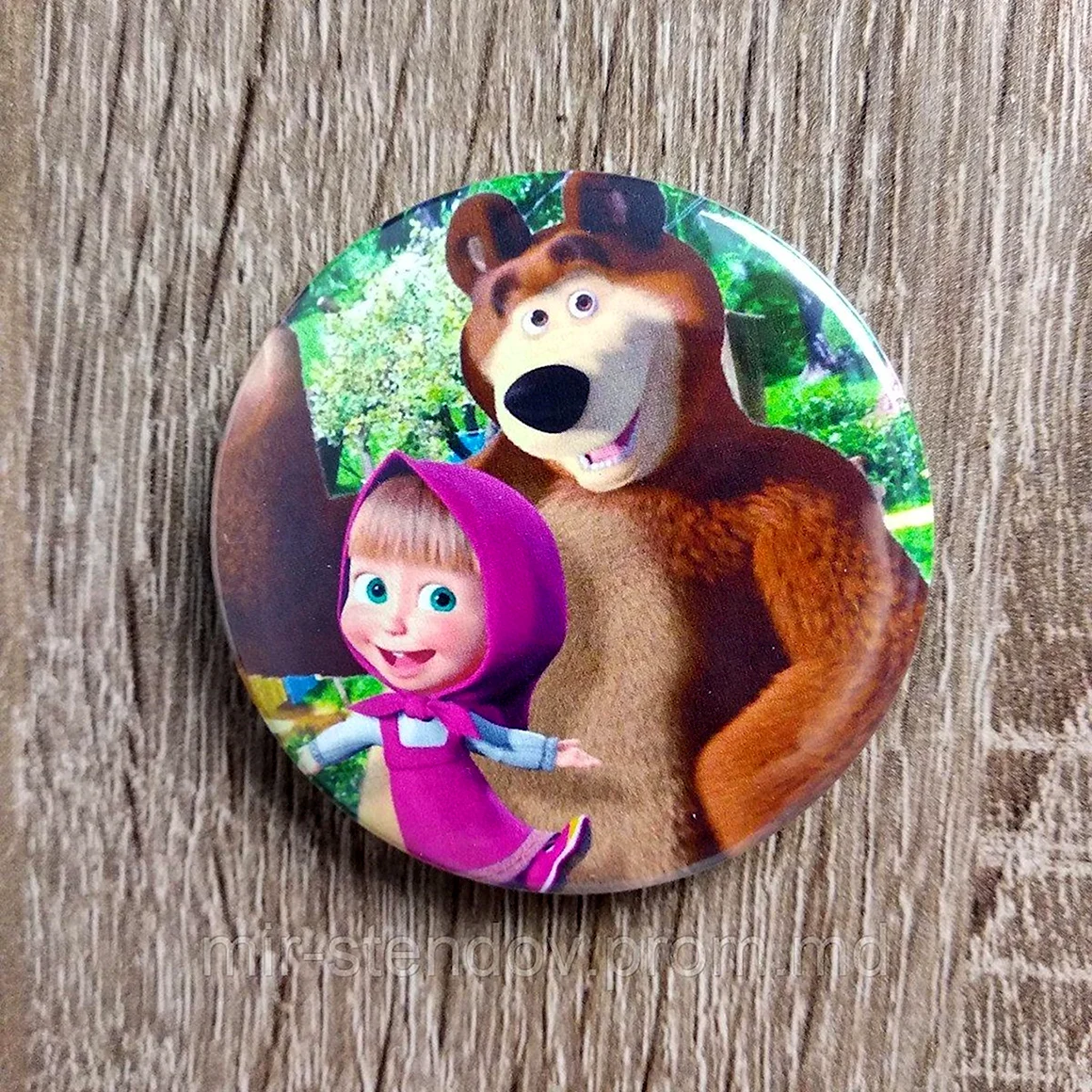 Маша и медведь значок