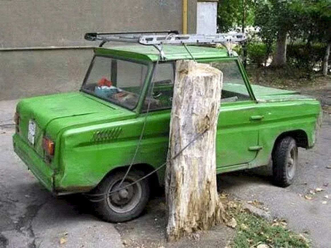 Машина развалюха смешная