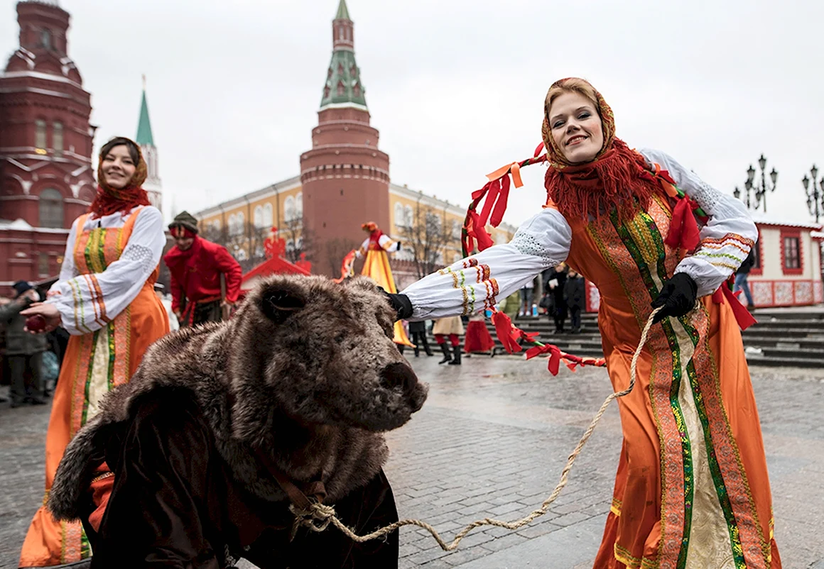 Масленица медведь
