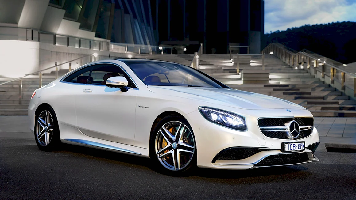 Mercedes Benz s63 AMG