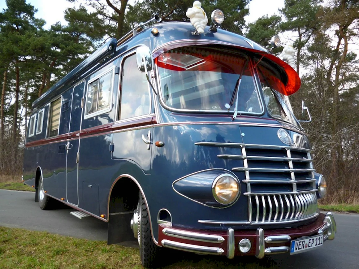 Mercedes Caravan