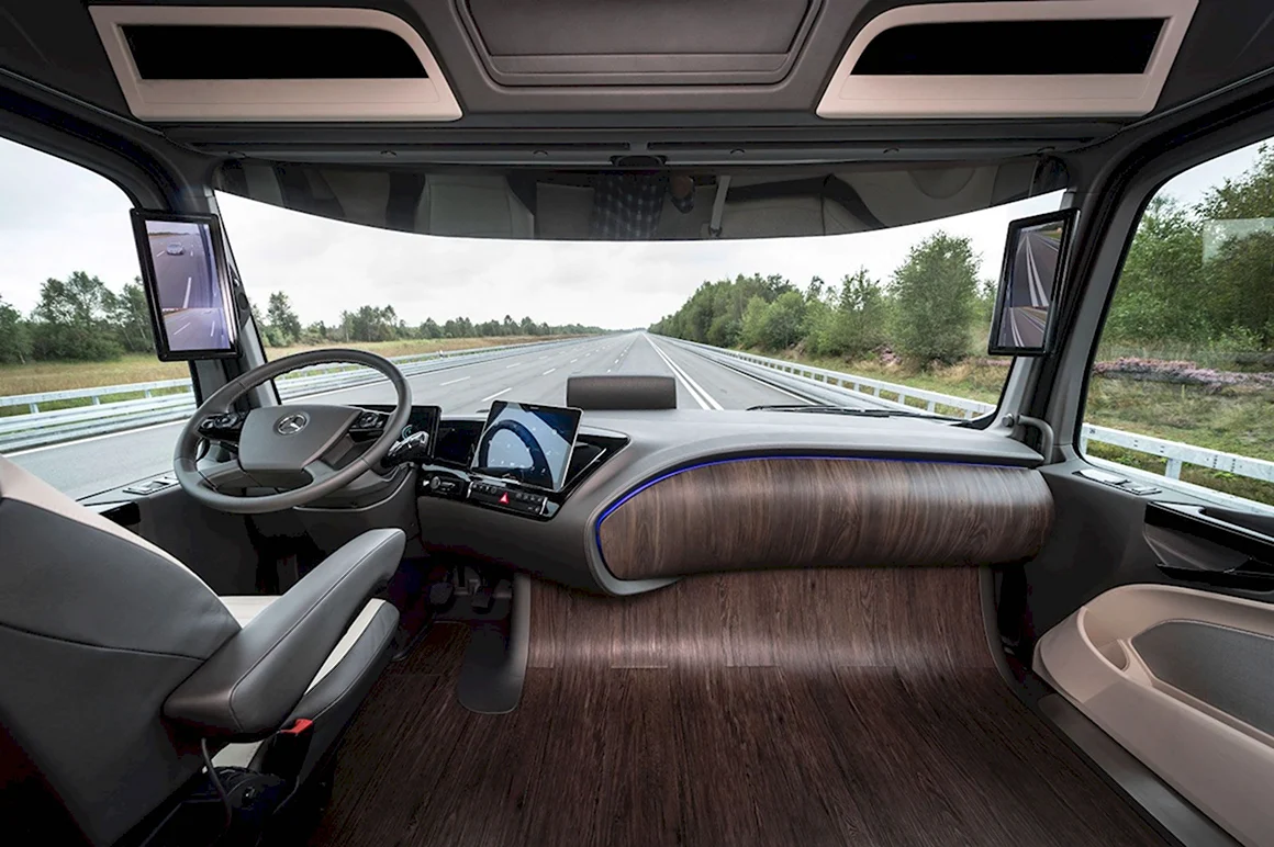Mercedes-Benz Future Truck 2025