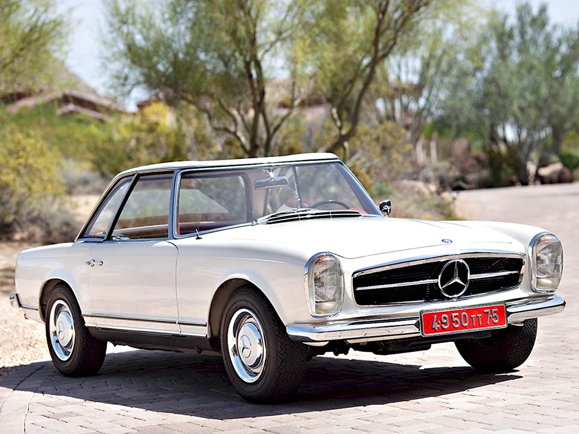 Mercedes-Benz w113