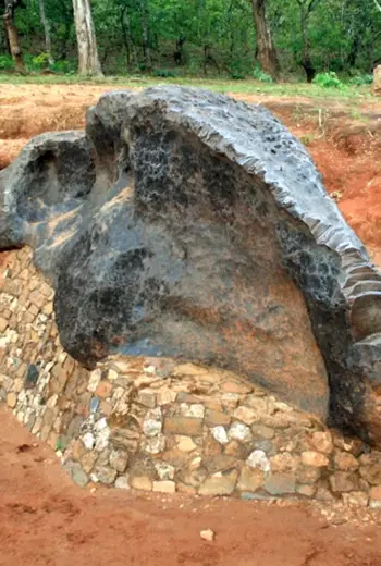 Метеорит Мбози