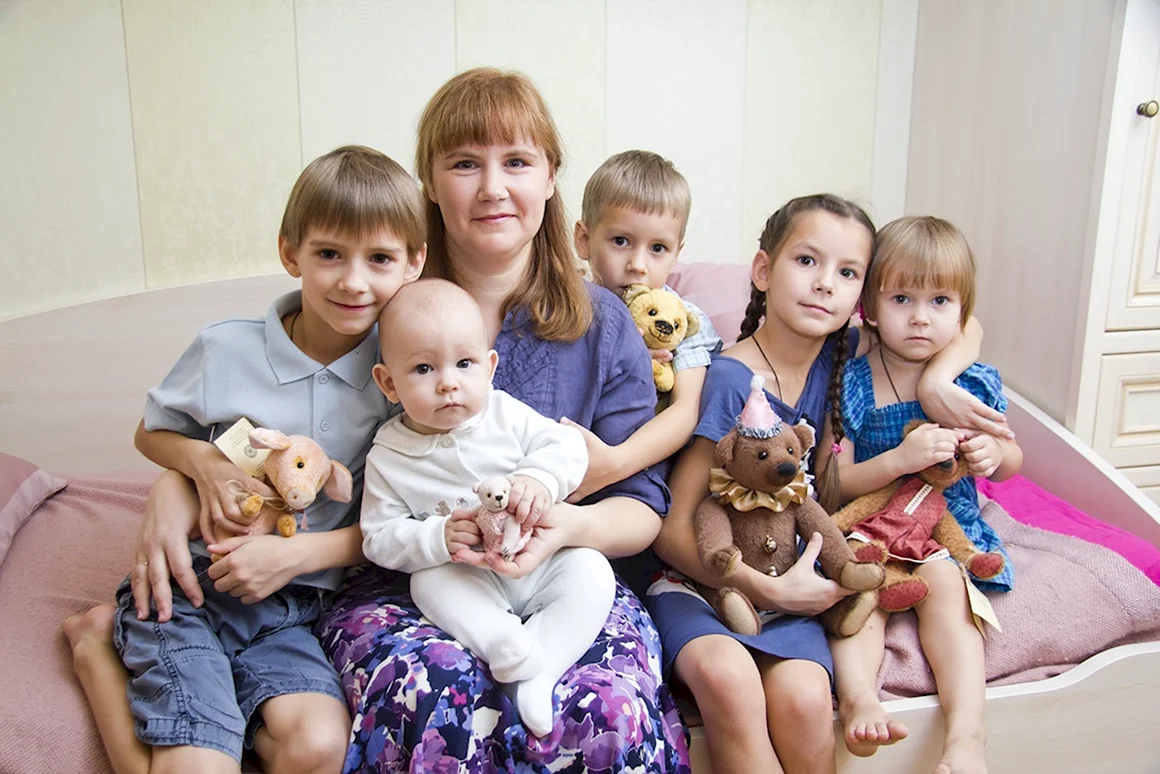 Многодетная мать