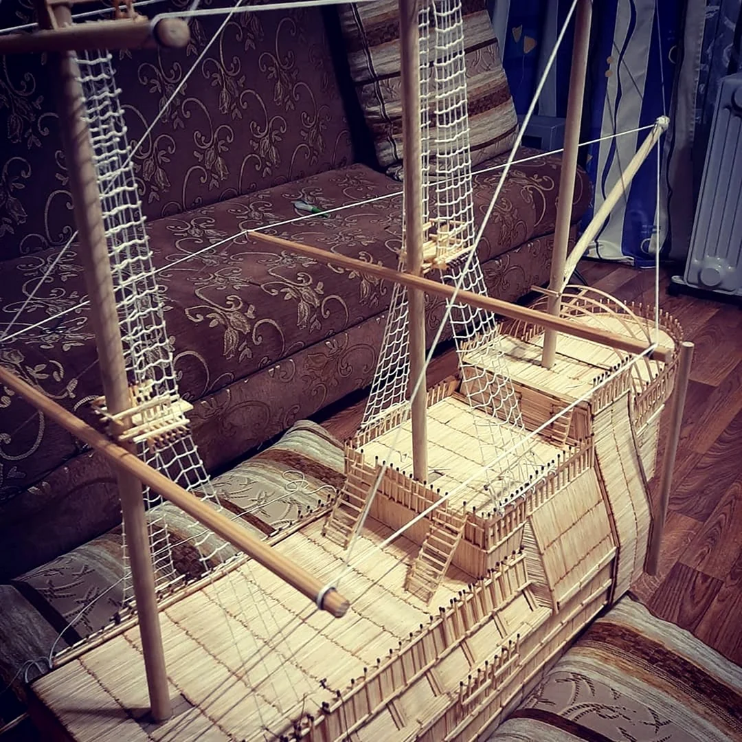 Модель корабля из спичек