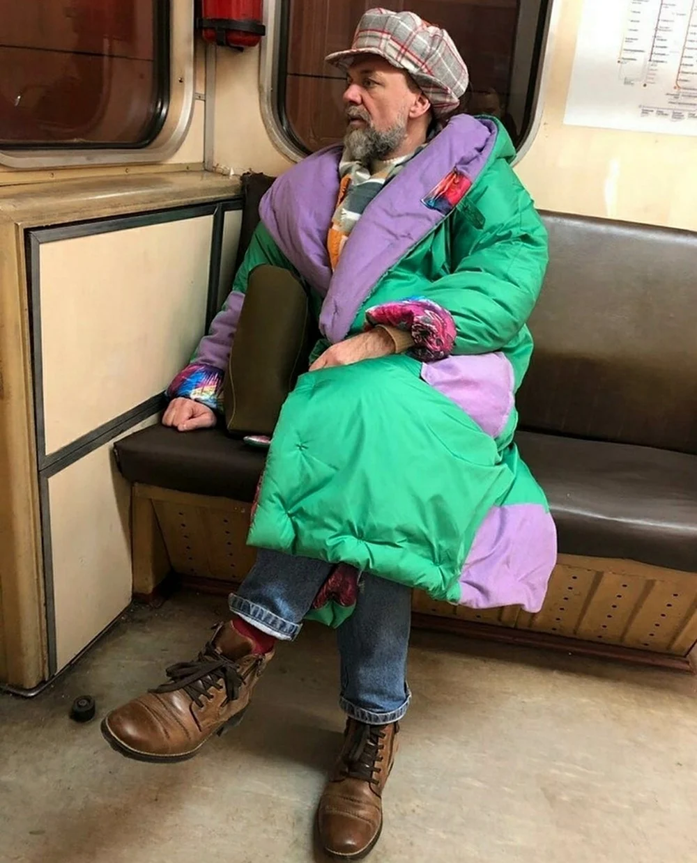 Модники и модницы Московского метро