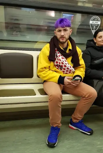Модники в метро