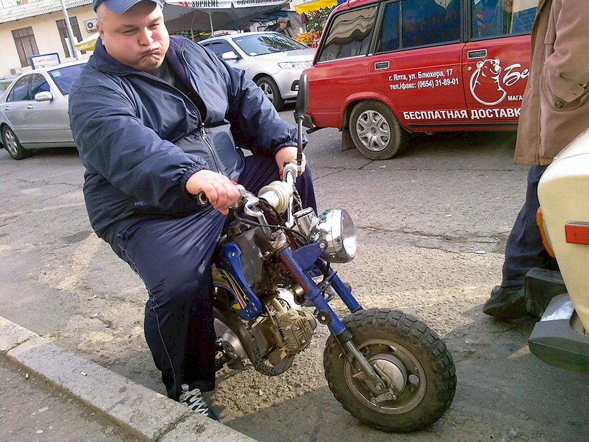 Мопед смешной