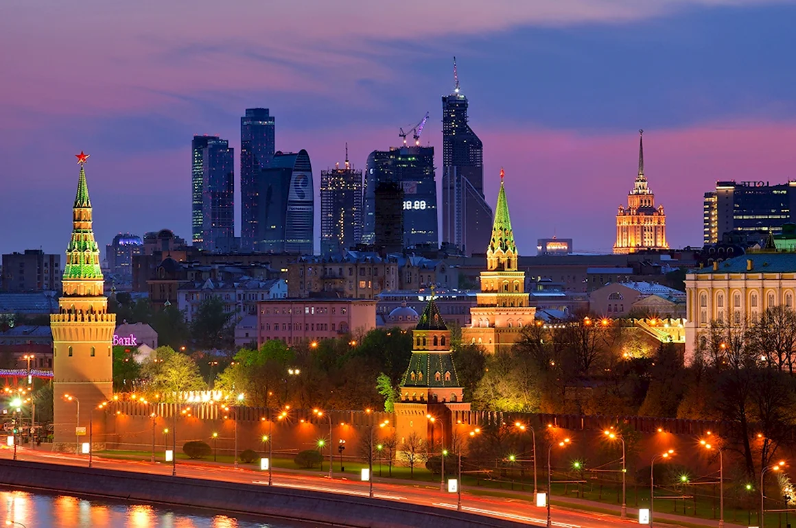 Москва Кремль и Москоу Сити