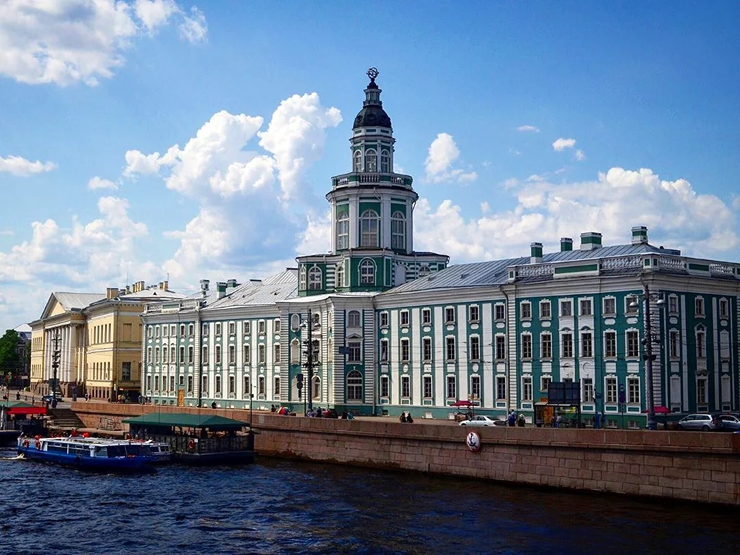 Музей Петра Великого в Санкт-Петербурге