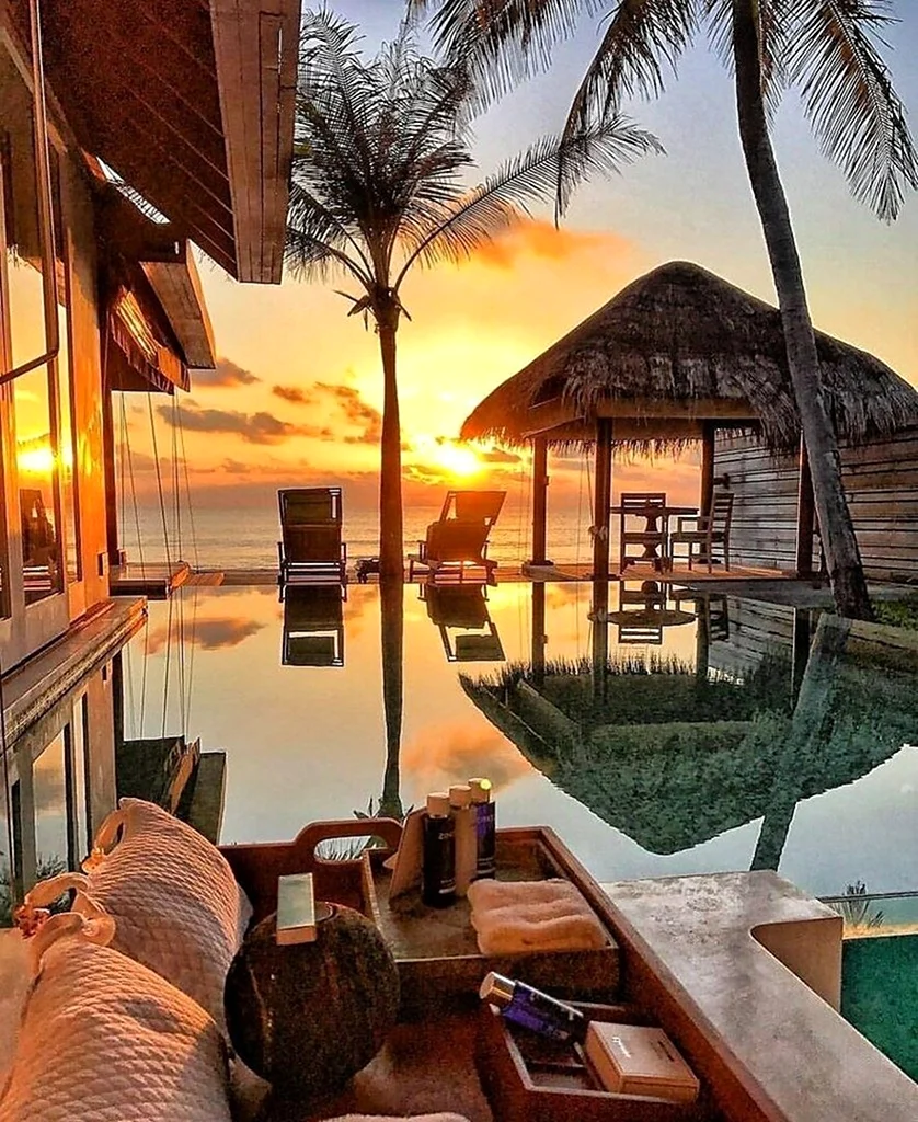 Naladhu private Island