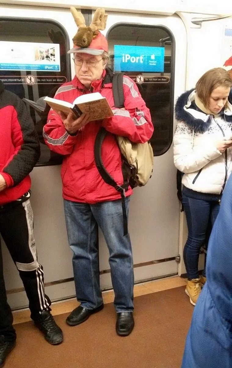 Необычные пассажиры в метро