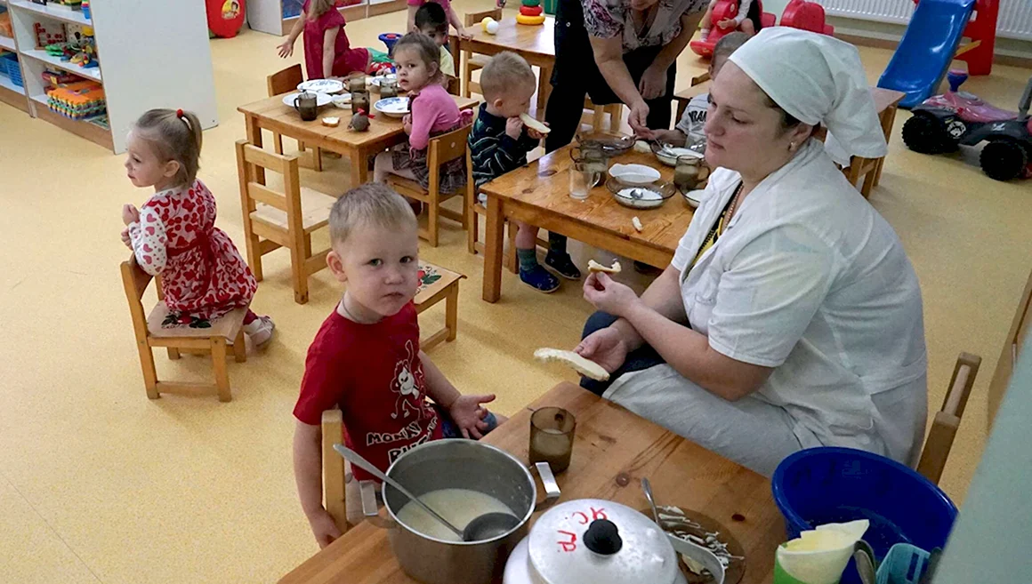 Няня в детском саду
