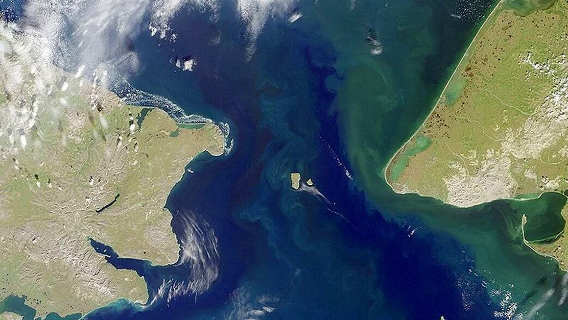 Остров Ратманова и остров Крузенштерна