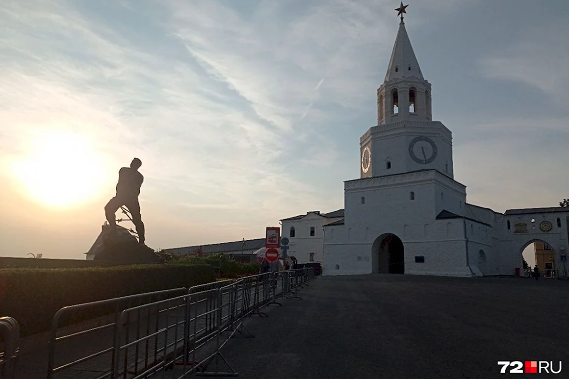 Памятники Казани