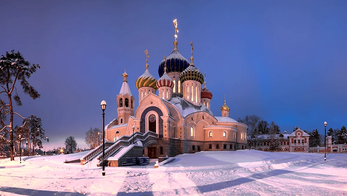 Патриаршее подворье в Переделкино зима