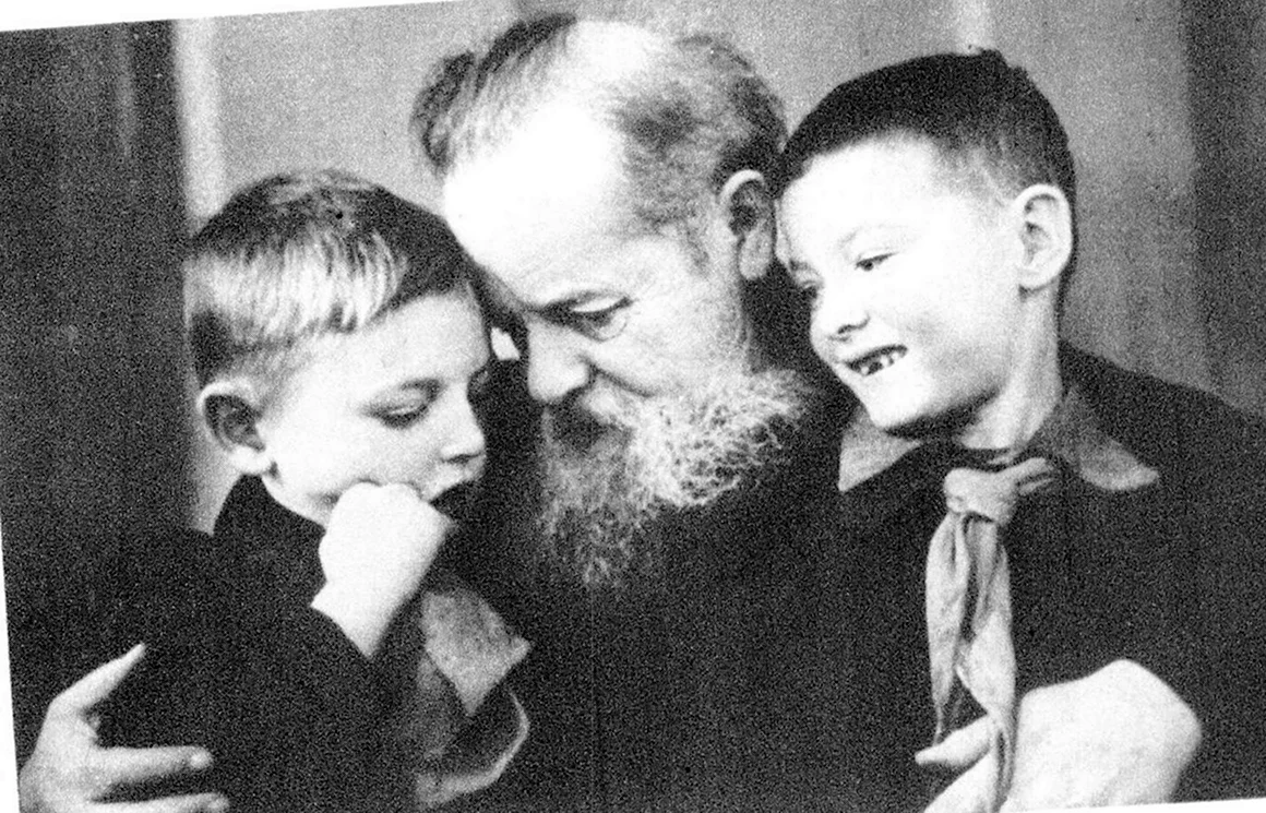 Павел Петрович Бажов семья