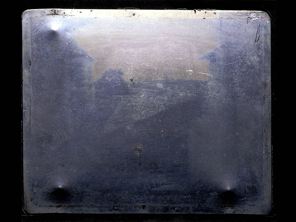 Первая фотография в мире 1826