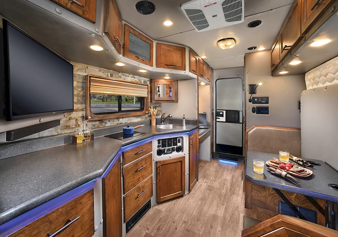 Peterbilt 389 Legacy Sleeper