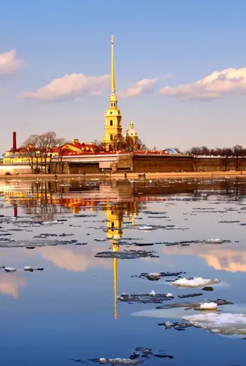Петропавловская крепость ледоход