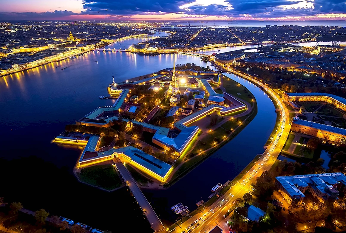 Петропавловская крепость в Санкт-Петербурге