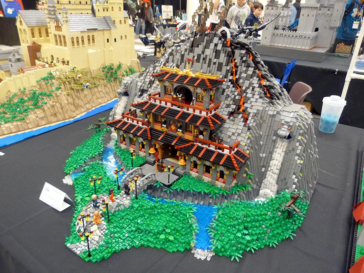 Pin on LEGO Diorama