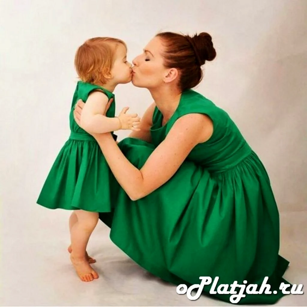 Платье для мамы и Дочки зеленые