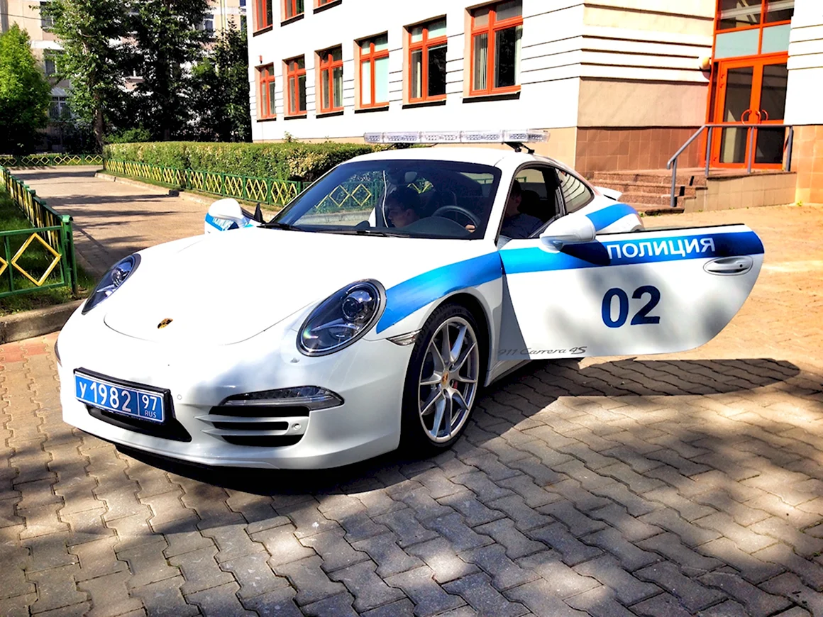 Порше 911 полиция