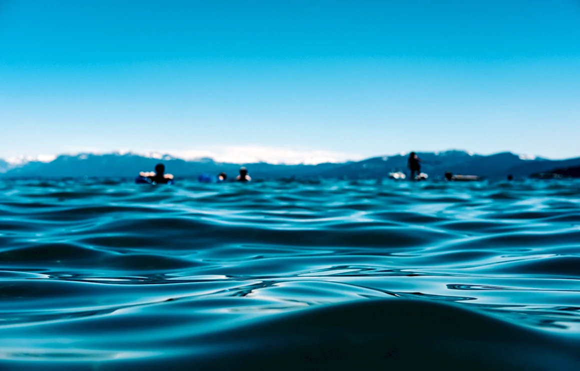 Поверхность моря