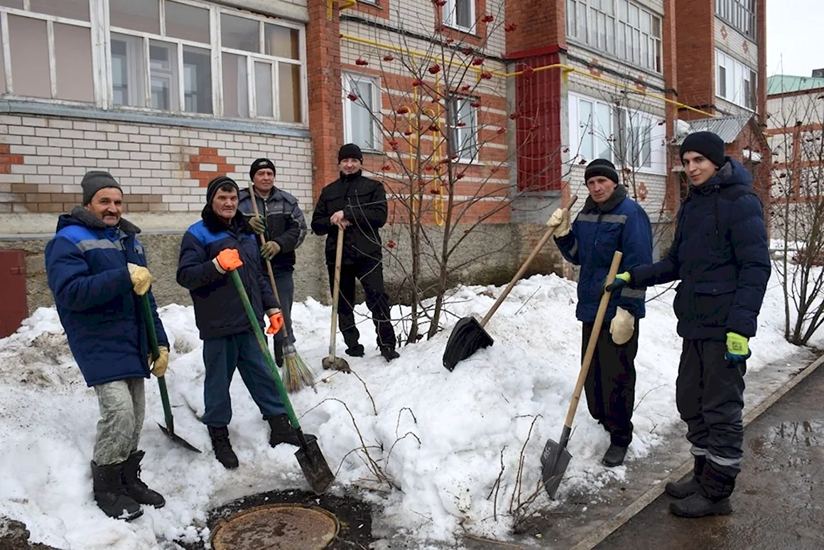 Работники ЖКХ
